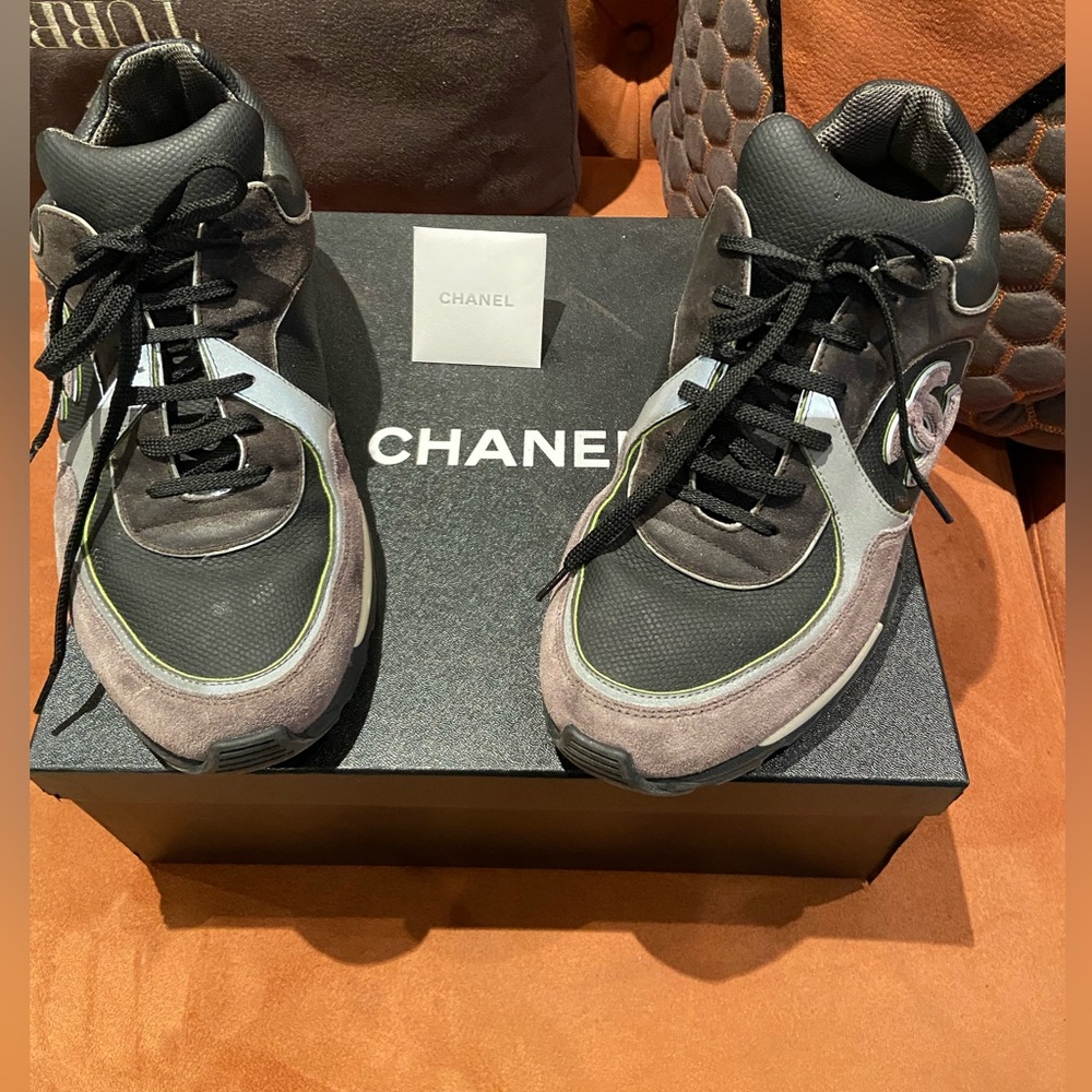 Chanel Black/Grey Neoprene Fabric and Leather Stitched CC Lace Up Sneakers